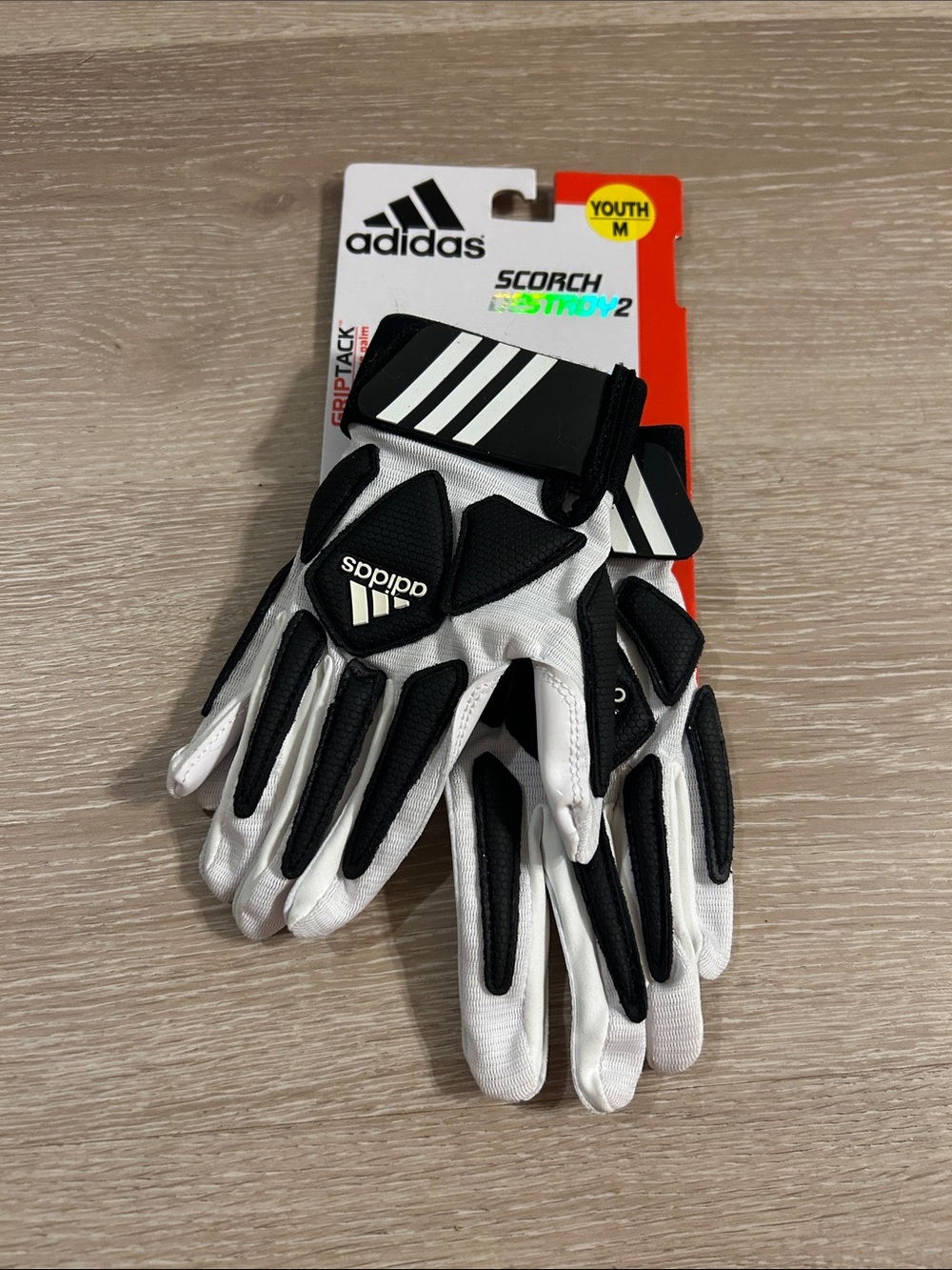 Adidas NWT Scorch Destroy 2 Grip Tack Youth Football Gloves sz Medium